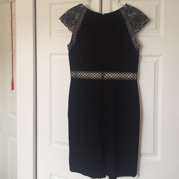 Dress - Picture 4 of 4