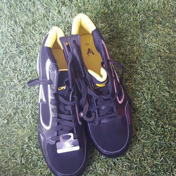 Mens baseball cleats