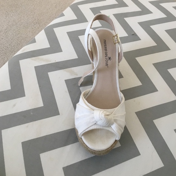 White strappy wedges size 8.5 - Picture 1 of 4