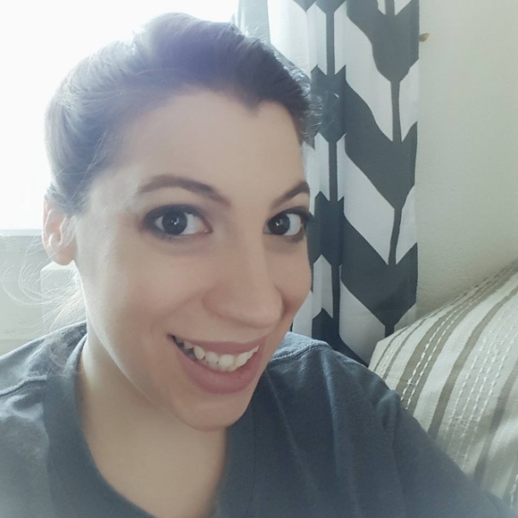 Meet your Posher, Megan - Picture 1 of 1