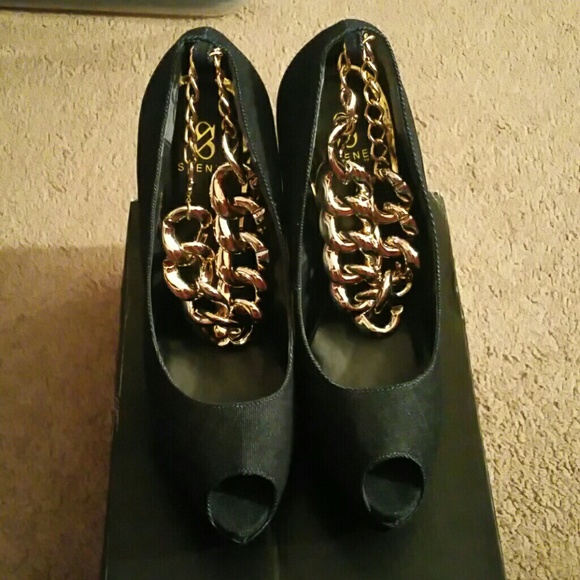 shoedazzle Shoes - Ladies shoes