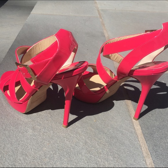 Jimmy Choo Vamp in Fuchsia - Picture 4 of 4