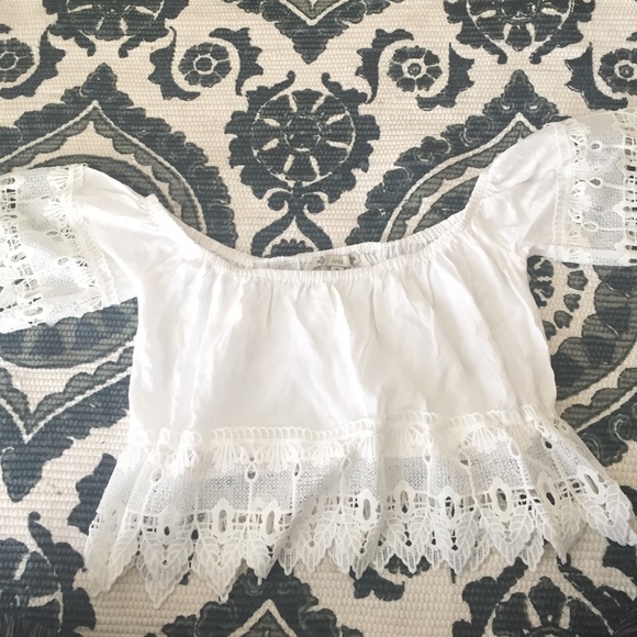 White off the shoulder too! - Picture 1 of 4