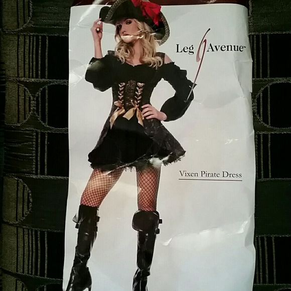 Halloween Leg Avenue Vixen Pirate Dtess(Just dress