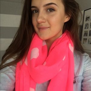 HOT PINK HOLLISTER SCARF