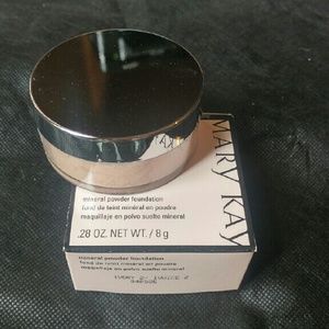 Mary Kay Mineral Powder Foundation