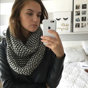 Merona Black and White Knitted Infinity Scarf