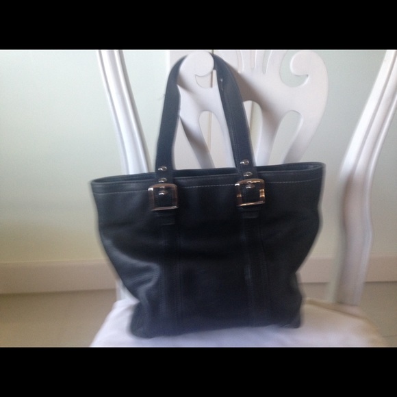 Original coach bag excellent contain all leather