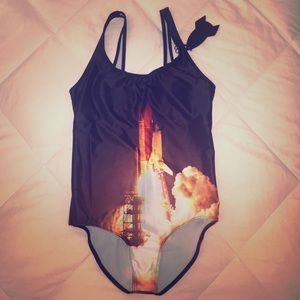 🚀🚀🚀Space shuttle onepiece