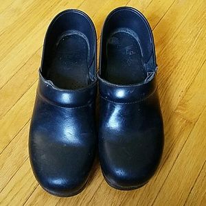 Dansko Professional Black Leather Shoes