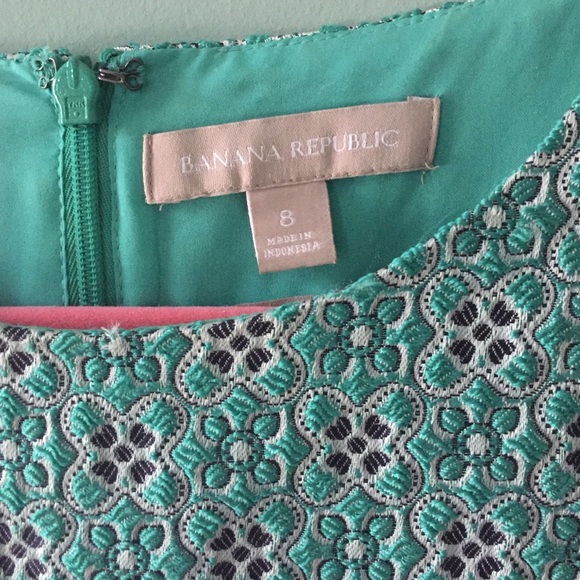 Banana Republic Sheath Dress - Picture 3 of 3