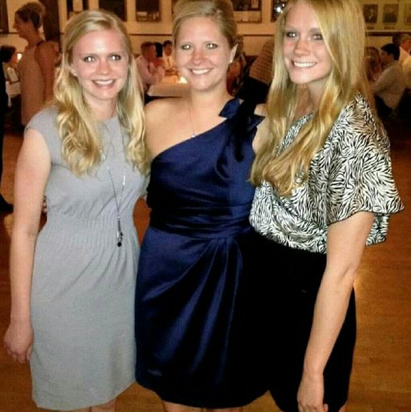 David's Bridal Bridesmaid dress - Picture 4 of 4