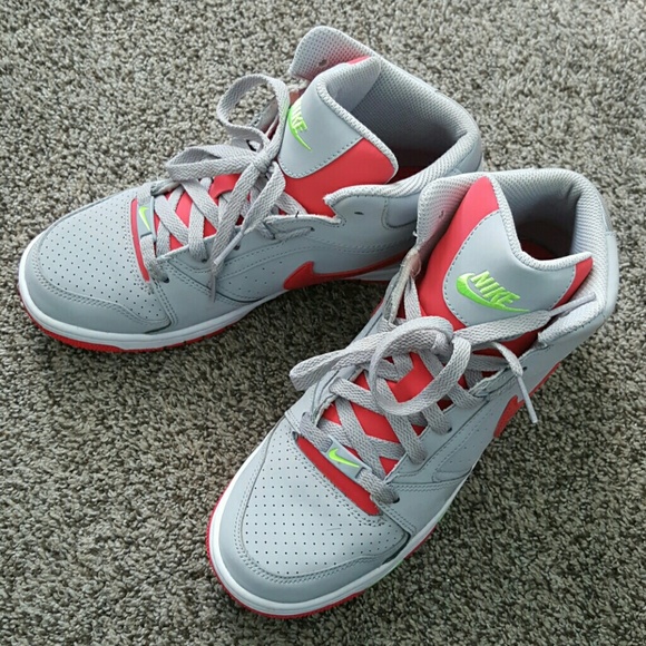 Nike Prestige IV High