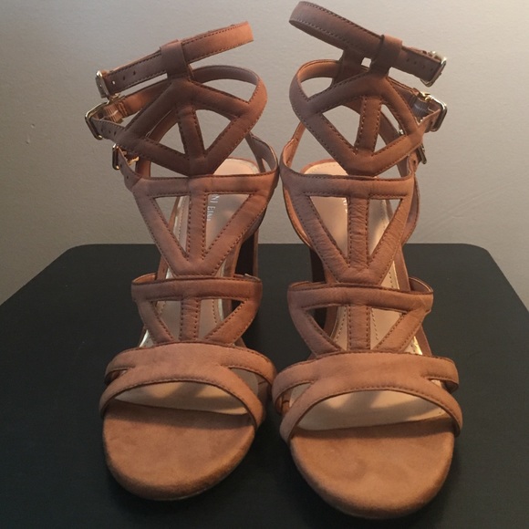 Nude shoes