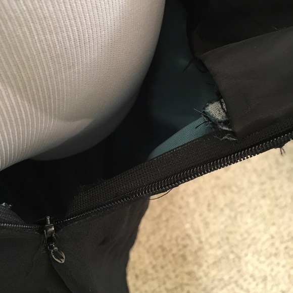 Elegant dark green dress - Picture 3 of 4