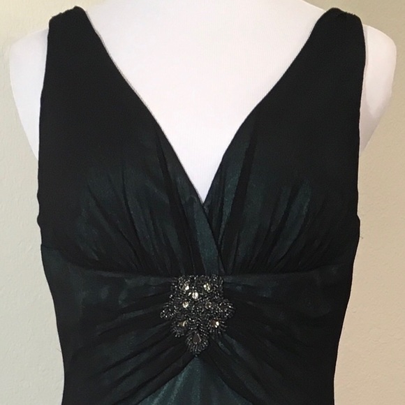 Elegant dark green dress - Picture 4 of 4