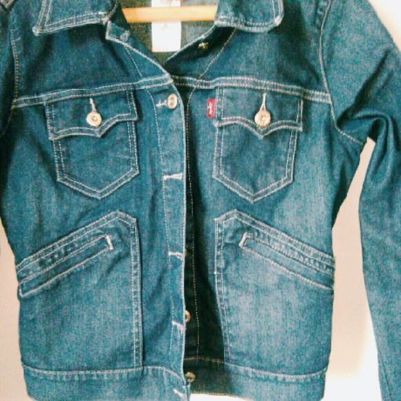 SOLD Levis Small Denim Jacket Never Worn - Picture 3 of 4