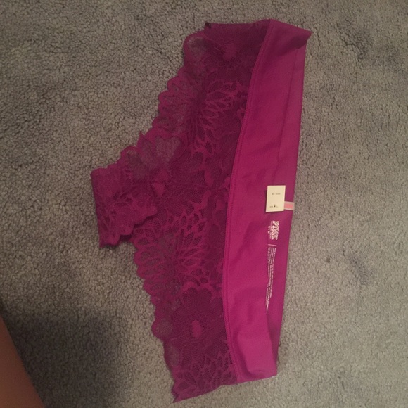 VS lace undies NWT