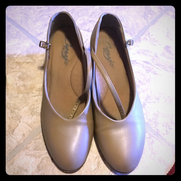 Capezio character shoes 10.5