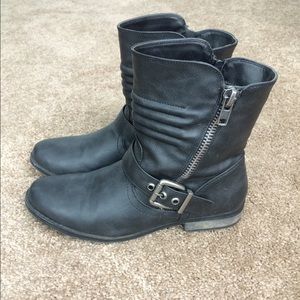 ✨Black Ankle Boots✨