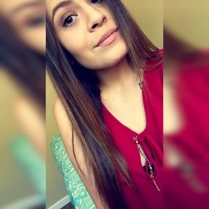 Meet your Posher, Vanessa