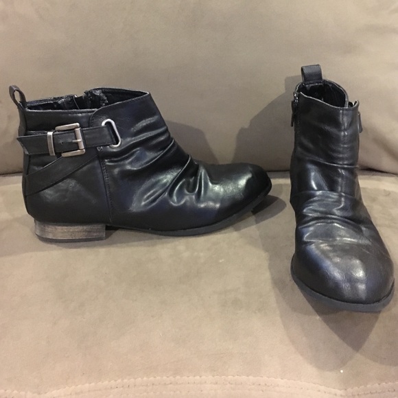 Black Short Booties Perfect for Fall!