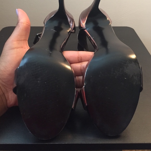 Pewter Steve Madden Sandals - Picture 4 of 4