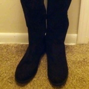 Black boots