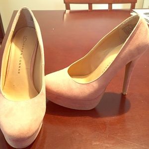 Lauren Conrad suede light pink pumps