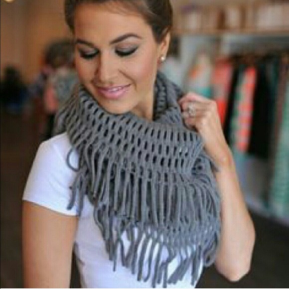 2x HOST PICK ⭐️️ 2 Taupe Available - Picture 3 of 4