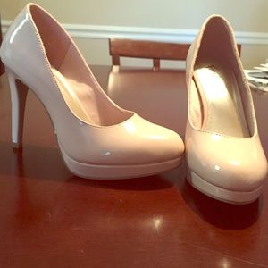 Patent leather light pink pumps