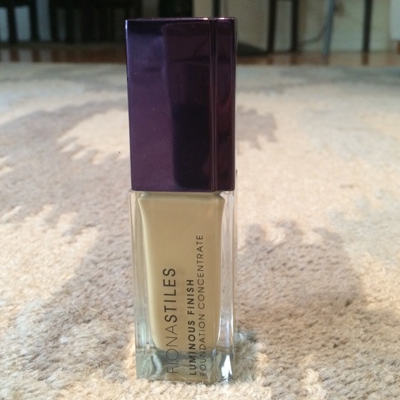 Fiona Stiles Lumi Finish Foundation Concentrate