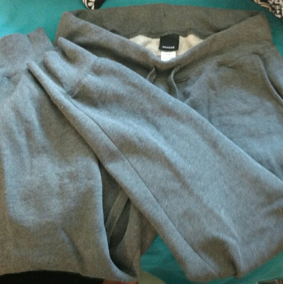 Reebok Joggers - Picture 2 of 4