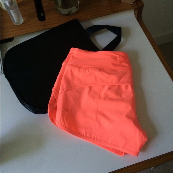 NWT lululemon h20 speed short - 4 - Picture 2 of 4