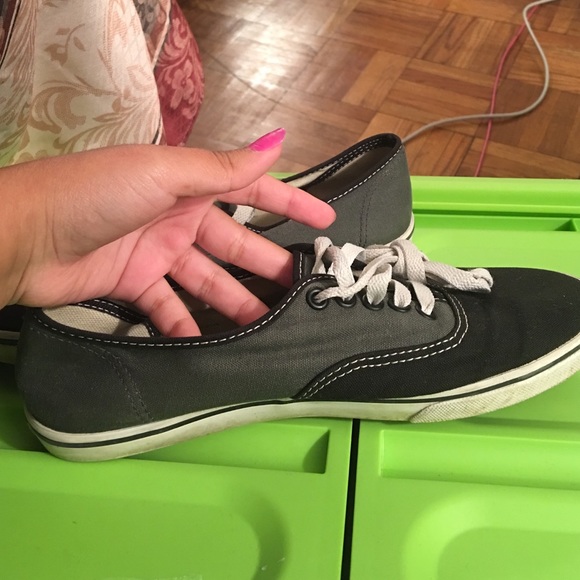 Shoes - Picture 2 of 3