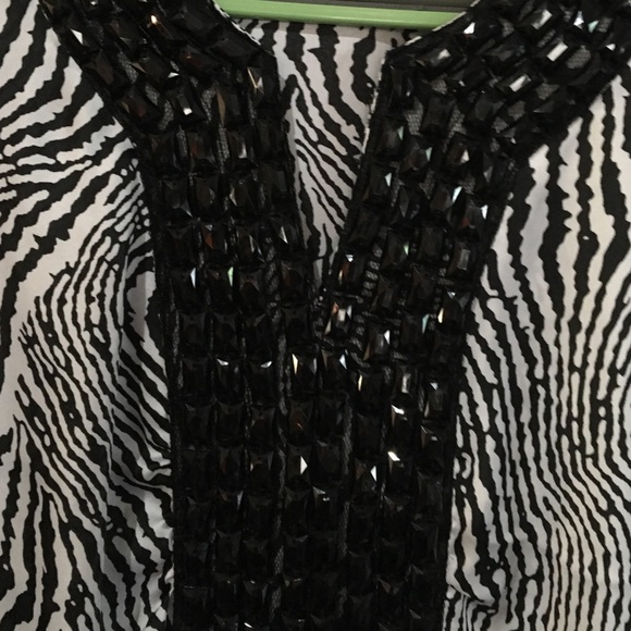 Top - Picture 2 of 3