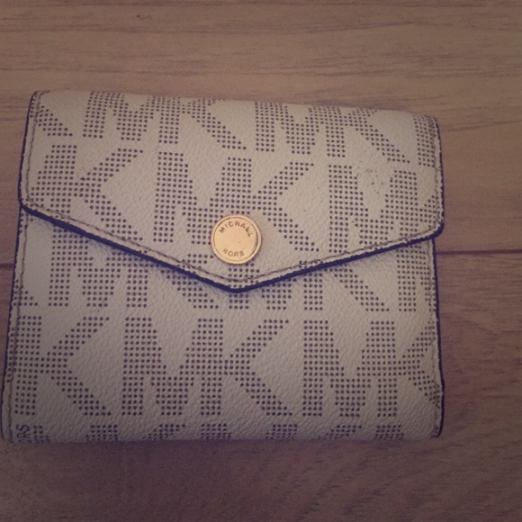 Michael Kors wallet