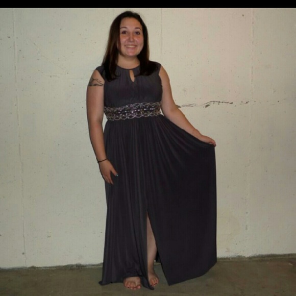 Davids bridal formal dress - Picture 3 of 3