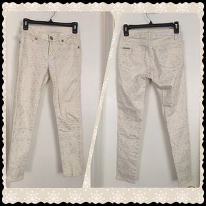 SALE✨Rock & Republic White & Gold Shimmering Pants