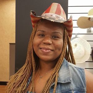 Meet your Posher, Tami