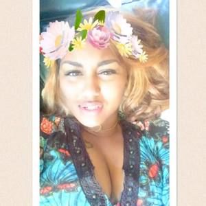 Meet your Posher, Janique