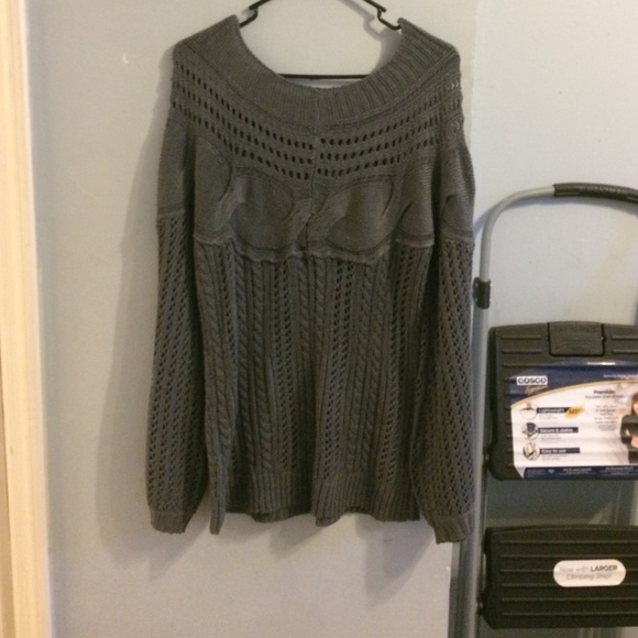 Handmade sweater - Picture 3 of 3