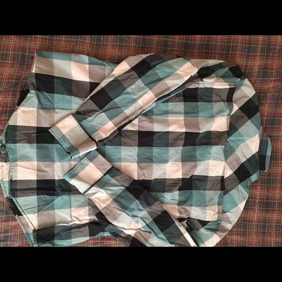 7 diamonds long sleeve button-down - Picture 3 of 3