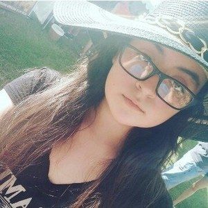 Meet your Posher, Jade