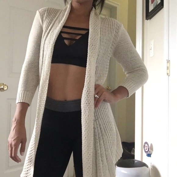 Three-quarter Sleeve Lightweight Sweater