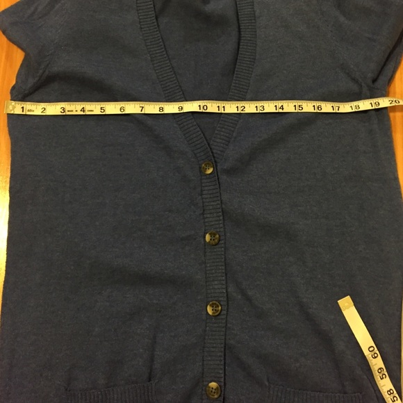 Long Button down Cardigan with Pockets - Picture 3 of 4