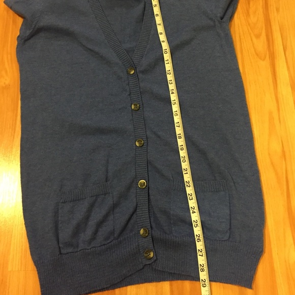 Long Button down Cardigan with Pockets - Picture 4 of 4