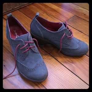 Jambu: Sport Wedge Design