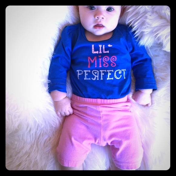 NEW Baby girl 9 Mo Blue Onesie & Pink Shorts Set