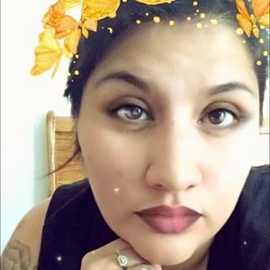 Meet your Posher, Vanessa